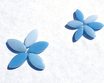 Shades of Blue Glass Leaves - 50g of Petals in 14mm and 19mm Mix of 2 Sizes - Himalayan Poppy