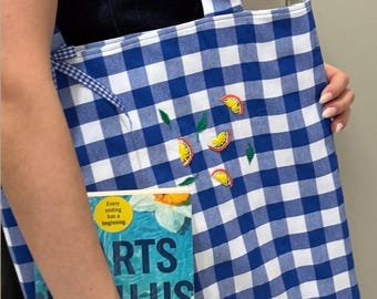 Handgemaakte draagtas met blauwe gingham-ruit: geborduurde Citrus Market-tas