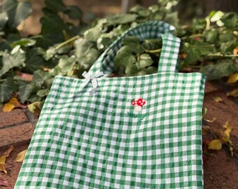 Handgeborduurde draagtas - groene katoenen schoudertas met gingham-ruit