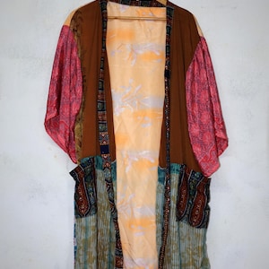 Vintage sidensari kimono med lapptäcke | Handgjord boho sidenjacka | Återvunnen sidenkofta | Festivalklänning med öppen framsida för kvinnor