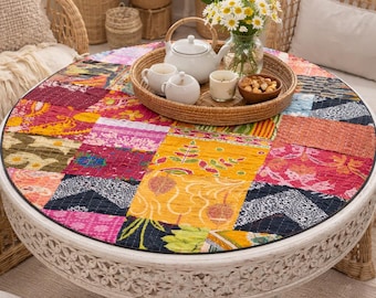 Camino de mesa redondo Kantha de patchwork, hecho a mano, acolchado de algodón, lino vintage colorido, decoración sostenible