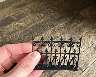 Valla de hierro negra en miniatura - Accesorios para casa de muñecas impresos en 3D - Juego de 10 - 6,75 cm x 5 cm