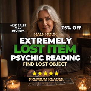 Könnte beinhalten: Eine Person mit langem grauem Haar sitzt an einem Holztisch mit Tarotkarten, Kerzen und dem Text: +12K SALES, 2.4K REVIEWS, 75% OFF, HALF HOUR, EXTREMELY LOST ITEM PSYCHIC READING, FIND LOST OBJECT, PREMIUM READER sowie fünf gelben Sternen.