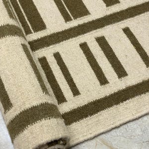 Handwoven Wool Kilim Rug – Green Ivory & Beige Ivory Geometric Flatweave Modern Area Carpet