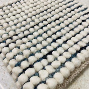 Handwoven Chunky Wool Ball Rug – White & Blue Textured Modern Floor Carpet