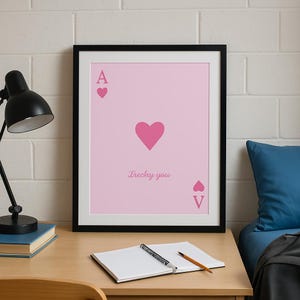 Arte mural moderno y moderno con cartas de ases: perfecto para dormitorios universitarios, apartamentos y habitaciones de adolescentes.