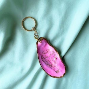 Rosa Oyster Shell Nyckelring Guld Luftballong Design Guldkant Naturlig Oyster Bak Personlig Initial Charm Kustpresent Företagsfavorit