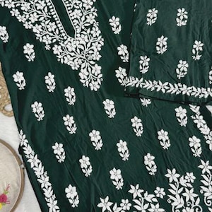 Conjunto de kurta palazzo de rayón Lucknowi Chikankari: bordado tradicional y ajuste cómodo para mujer. Conjunto de kurta palazzo pakistaní.