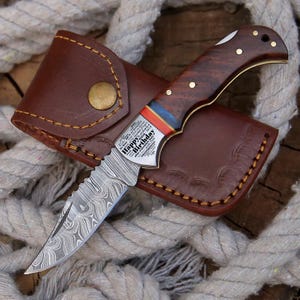 Custom Damascus Folding Knife: Personalized Engraved Pocket Knife