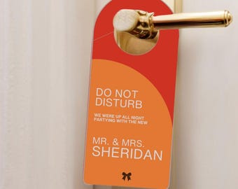 Wedding Door Hanger Template – Editable Do Not Disturb Sign – Modern Meets Mod – Guest Room Favor – Hotel Room Door Hanger – Canva Download