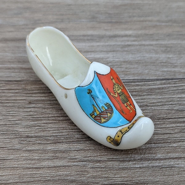 Crested China Grafton China Decorative Miniature Shoe Looe, Cornwall