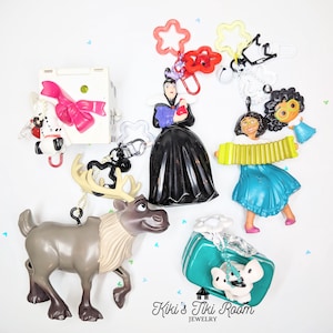 CHARACTER BAG Charms #7 / Keychain Clips/ Theme Park Bag Charms/ Keychain/ Purse Dangle/ Bag Accessories