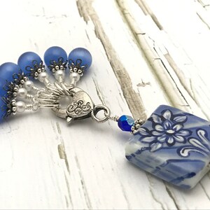 Blue Flower Stitch Marker Holder & Snag Free Stitch Markers | Knitting Gift | Numbers Option |, Mother&#39;s Day Gift