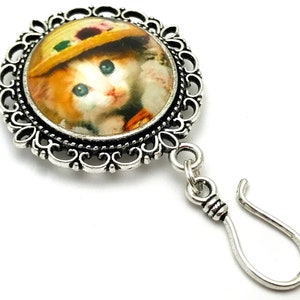 Magnetic Portuguese Knitting Pin, Cute Cat Knitting Brooch, Yarn Holding Hook, Gifts for Knitter, Offered with Matching Stitch Markers