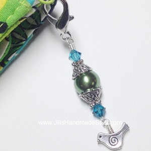 Joya con tirador de cremallera en forma de pájaro / Marcador de puntada de progreso / Abalorio para bolso / Oliva y verde azulado / Regalo para el Día de la Madre