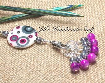 Knitting Stitch Marker Set, INCLUDES Holder, Gifts for Knitter, Snag Free Rings, Mother's Day Gift