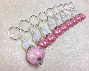 Stitch Markers for Knitting and Crochet, Snag Free Gift for Knitting Wife,  Clasp Stitch Markers for Knitters