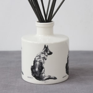German Shepherd dog reed diffuser, Ceramic diffuser, essential oil diffuser, German Shepherd gift, GSD present, GSD lover, pet diffuser