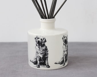 Elegancko zaprojektowany ceramiczny dyfuzor z patyczkami w kształcie psa rasy golden retriever, prezent dla miłośnika psów