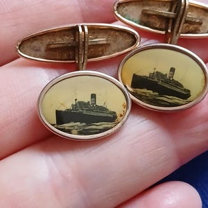 Collection of Men's Vintage Cuff Links from 1930 to 1970 image 15
