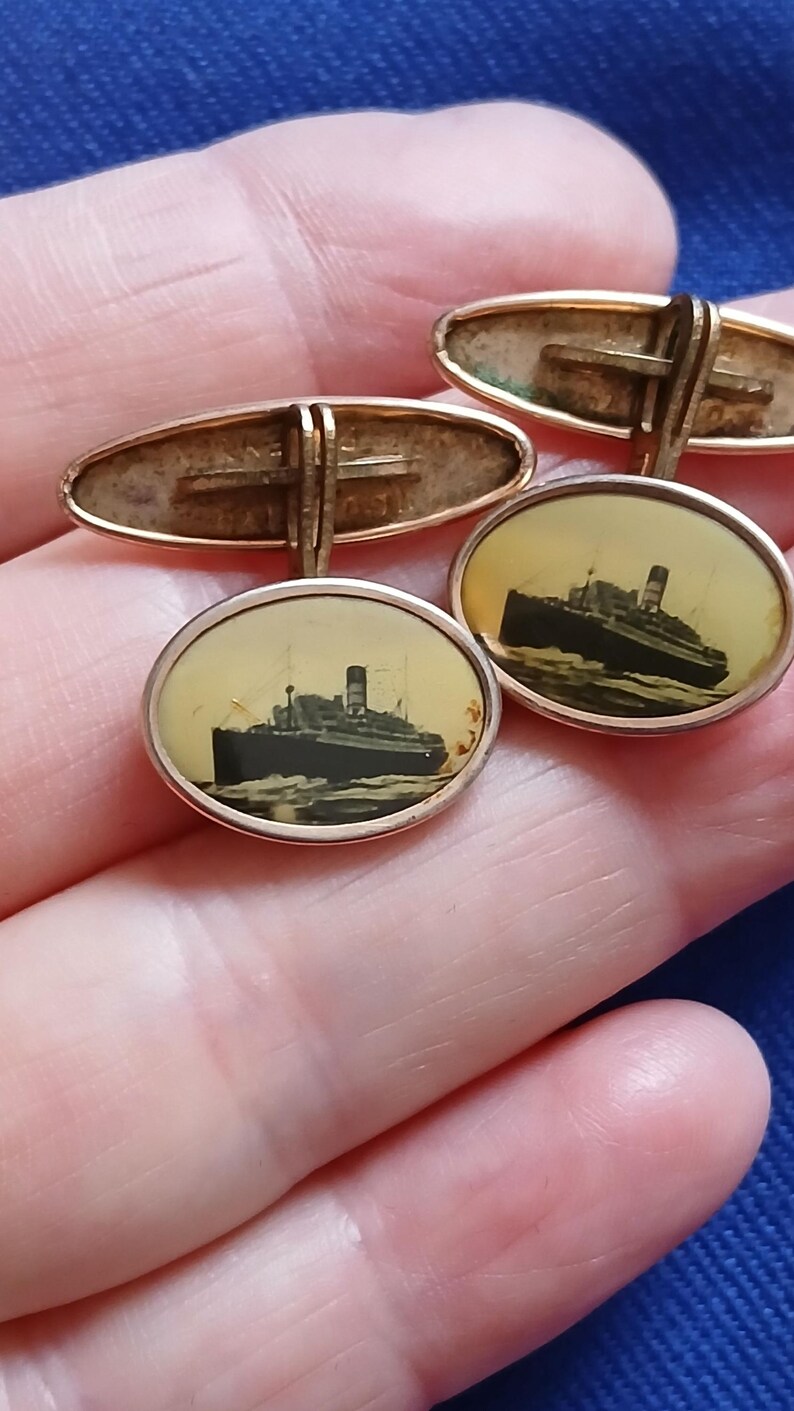 Collection of Men's Vintage Cuff Links from 1930 to 1970 image 15