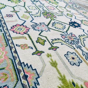 Handmade Wool Oushak Rug: Multicolored Design, Home Decor