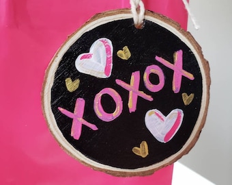 Pink White Gold Valentine's Day XOXO Hugs Kisses Hearts Wood Slice Ornament Home Decor Gift Tag