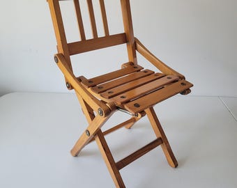 Silla infantil plegable italiana antigua - Brevetti Reguitti - Decoración infantil de madera de haya de los años 20, soporte para plantas, pieza decorativa de estilo MCM, hecha en Italia