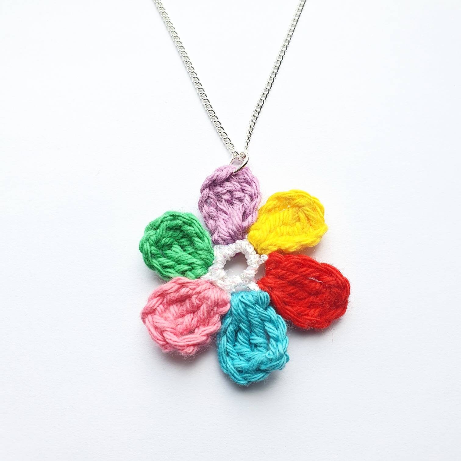 レインボーフラワーネックレス - Etsy 日本