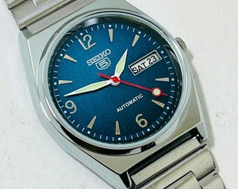 Pre-Owned Vintage Seiko5 Automatic 6349 Round Watch: Blue Dial, Stainless Steel, 21Jewels Japanese