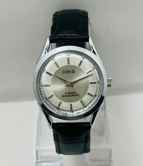 Vintage Oris Mechanical Watch: Swiss Made, 17 Jewels, Silver Dial