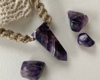Single Point Chevron Amethyst Crystal Hemp Necklace