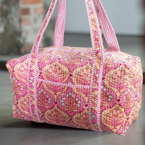 Large Cotton Patches Duffle Bags Blockprint Quilted Fabric Weekender Bags For Women Holiday Gifts Handmade Colorful Travel Overnight Bags