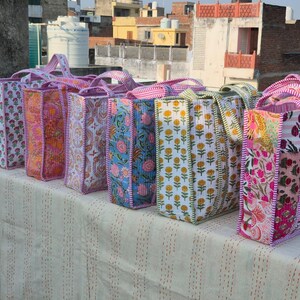 10 bolsas grandes acolchadas de algodón, bordadas para dama de honor, con estampado de bloques, para regalo de novia, para playa, para bebé, con estampado floral, estilo bohemio e informal para piscina.