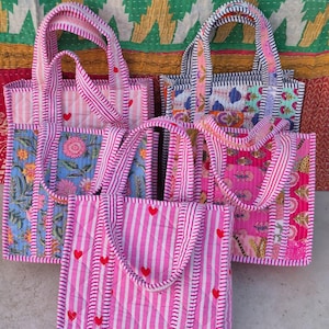 Quilted Cotton Mini Lunch Bag: Floral Abstract Print Handbag Block Printed Shopping Bags Beach Bag Travel and Shoulder Tote Bags Women