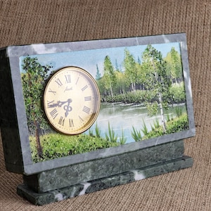 Vintage Russian Ural Serpentine AGAT Mechanical Desk Clock, Gemstone Mosaic, 1990s