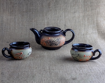 Juego de tetera rústica de cerámica (sin tapa) + 2 tazas / Estilo artesanal / Cerámica en tonos tierra / Acogedor ritual del té