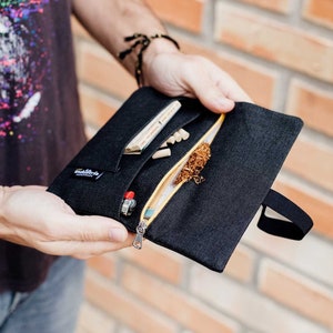 Hand pouch bag sales