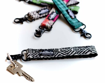 Colorful Wristlet Keychain - Unisex Hand Wrist Lanyard for Keys - New car Key fob Gift - Keyring holder