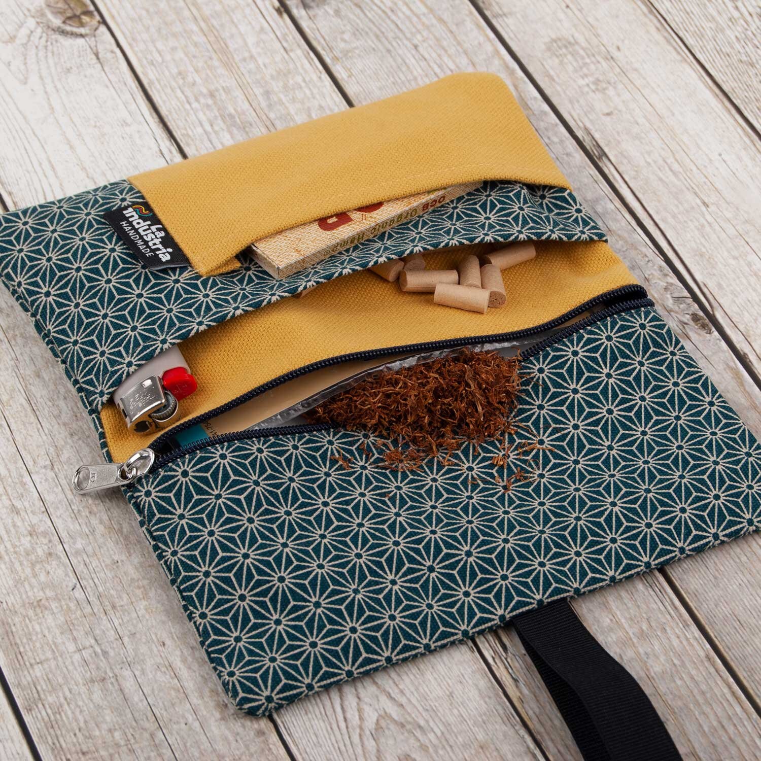 Rolling Tobacco Pouch With a Japanese Pattern, 100% Organic Cotton Tobacco  Case With Compartments for Filter Tips, Papers and Lighter