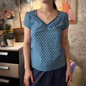 LAURA ASHLEY Vintage Cornflower Daisy Cotton Jersey T-Shirt Medium US 10
