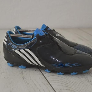 Adidas vintage football shoes - Etsy 日本