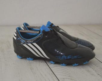 Chuteiras Adidas F50 2009 Vintage – Pretas e Azuis (Tamanho 43 EU)