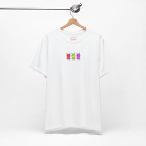 Cute Alien Cartoon Tee, Cute Space Shirt, Extra-terrestrial Graphic Tee, Unisex Alien T-Shirt, Sci-Fi Lover Gift