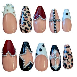 Phees Set | Rockstar Freundin drücken auf Nägel | Leopardenmuster & rote Sterne| 3d silberne Spitzen | Grunge alt Nägel | Handgemalte Nagelkunst