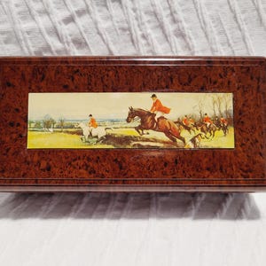 Bakelite Decorative Trinket/Jewelry/Storage Box, Marbled Brown With English Fox Hunt Scene, Hinged, Footed Box, Marked Hickok, Circa 1930&#39;s