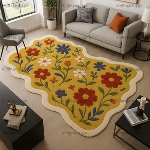 Hand-Tufted Wool Floral Rug: Retro Yellow Wavy Area Carpet