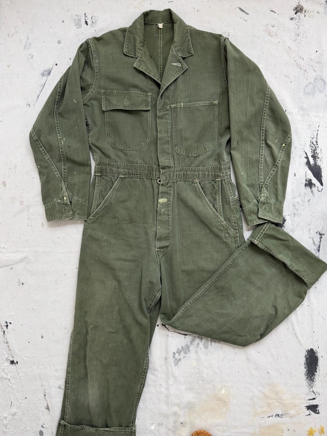 Vintage 1940s WW2 US Military HBT Coveralls Laurel Wreath Donut Buttons vintage-1940s-ww2-us-military-hbt-coveralls-laurel-wreath-donut-buttons