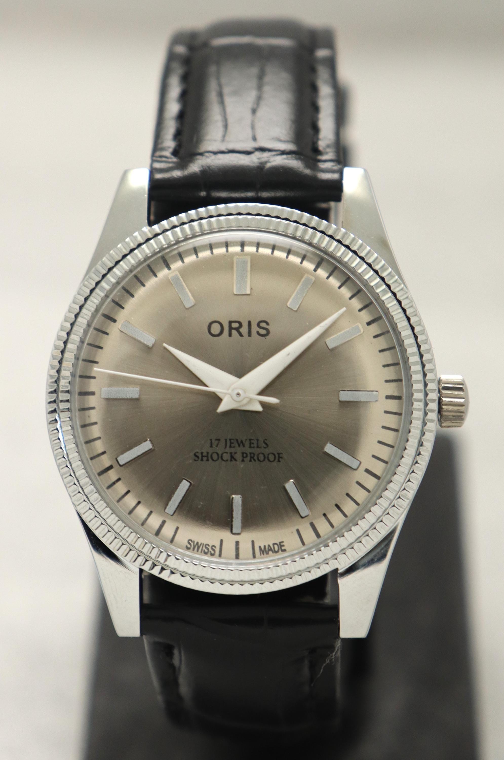 X美品 オリス ORIS ミリタリー ホワイト SWISS 17石 機械式手巻き アンティーク 腕時計 ビンテージ スイス  美品 オリス ORIS ミリタリー ホワイト SWISS 17石 機械式手巻き