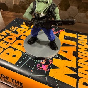 Florin (Crocodilian Shotgun Messenger) 3D Printed Figure – Dungeon Crawler Carl